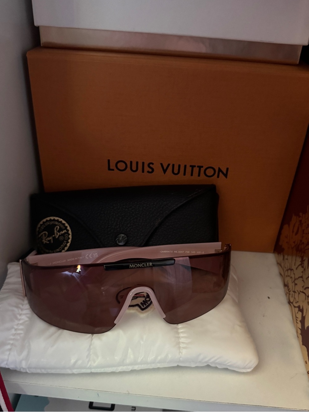✨MONCLER OMBRATE SUNGLASSES PINK/gold ✨ - Picture 2 of 2